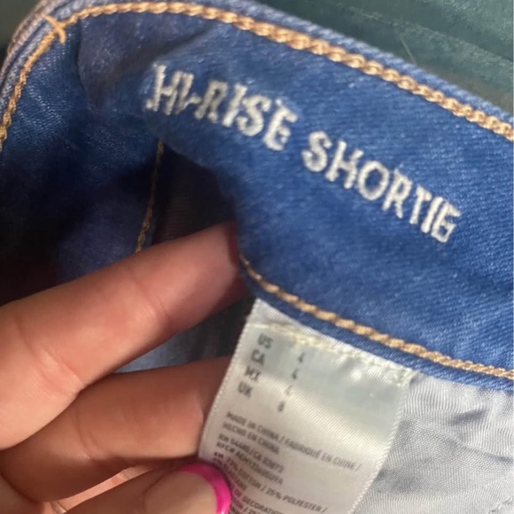 American eagle hi-rise shortie medium wash size 4 - Picture 3 of 3